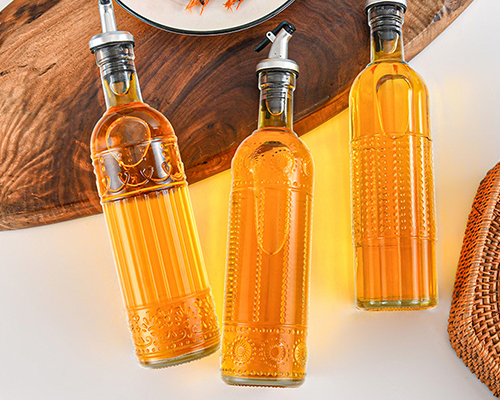 Clear Glass Oil Bottles With Pourer